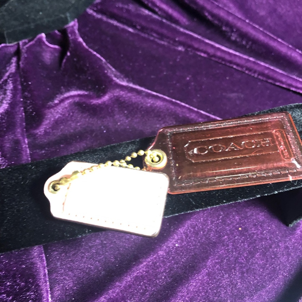 Double Coach Pink Hangtags with Gold Tone Chain
